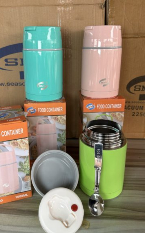 Food Container 002 (Food Flask)