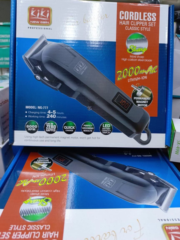 Kiki Professional Digital Clipper