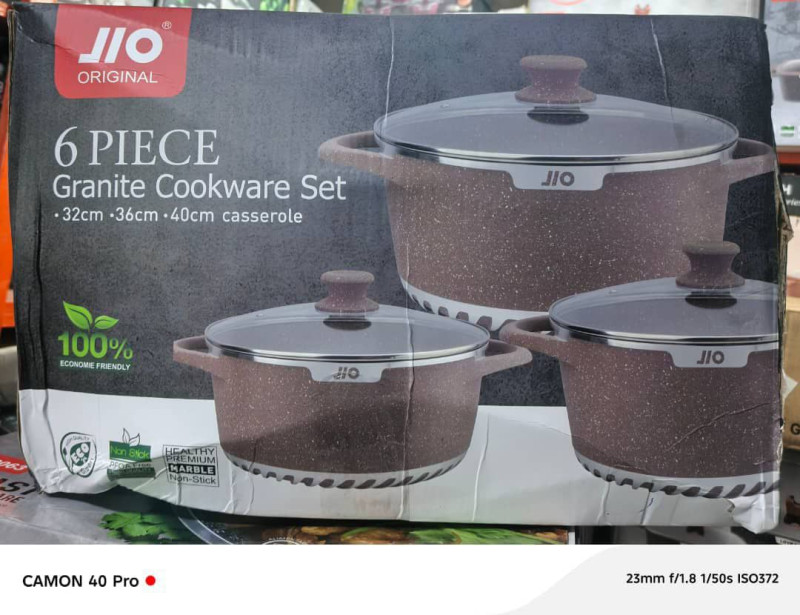 Granite cookware set